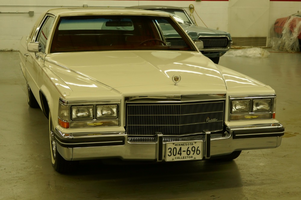 Used 1985 Cadillac Fleetwood -BROUGHAM- ALL ORIGINAL LOADED SURVIVOR- | Mundelein, IL