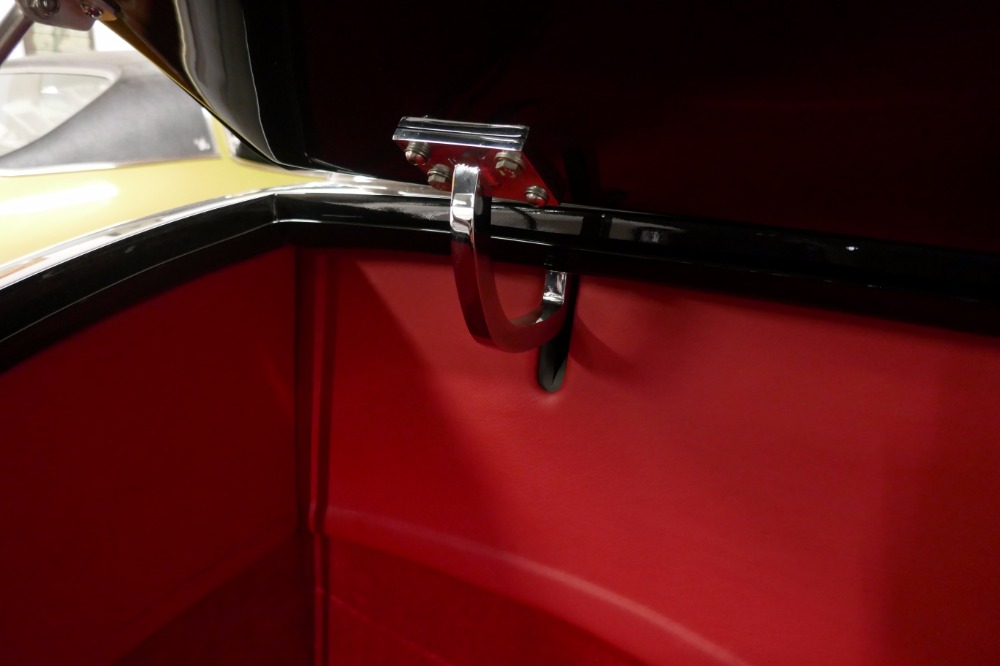 Used 1933 Ford Hot Rod / Street Rod -PRICE DROPPED!!!- LS1 V8 - PAUL ATKINS CUSTOM INTERIOR- SEE VIDEO | Mundelein, IL