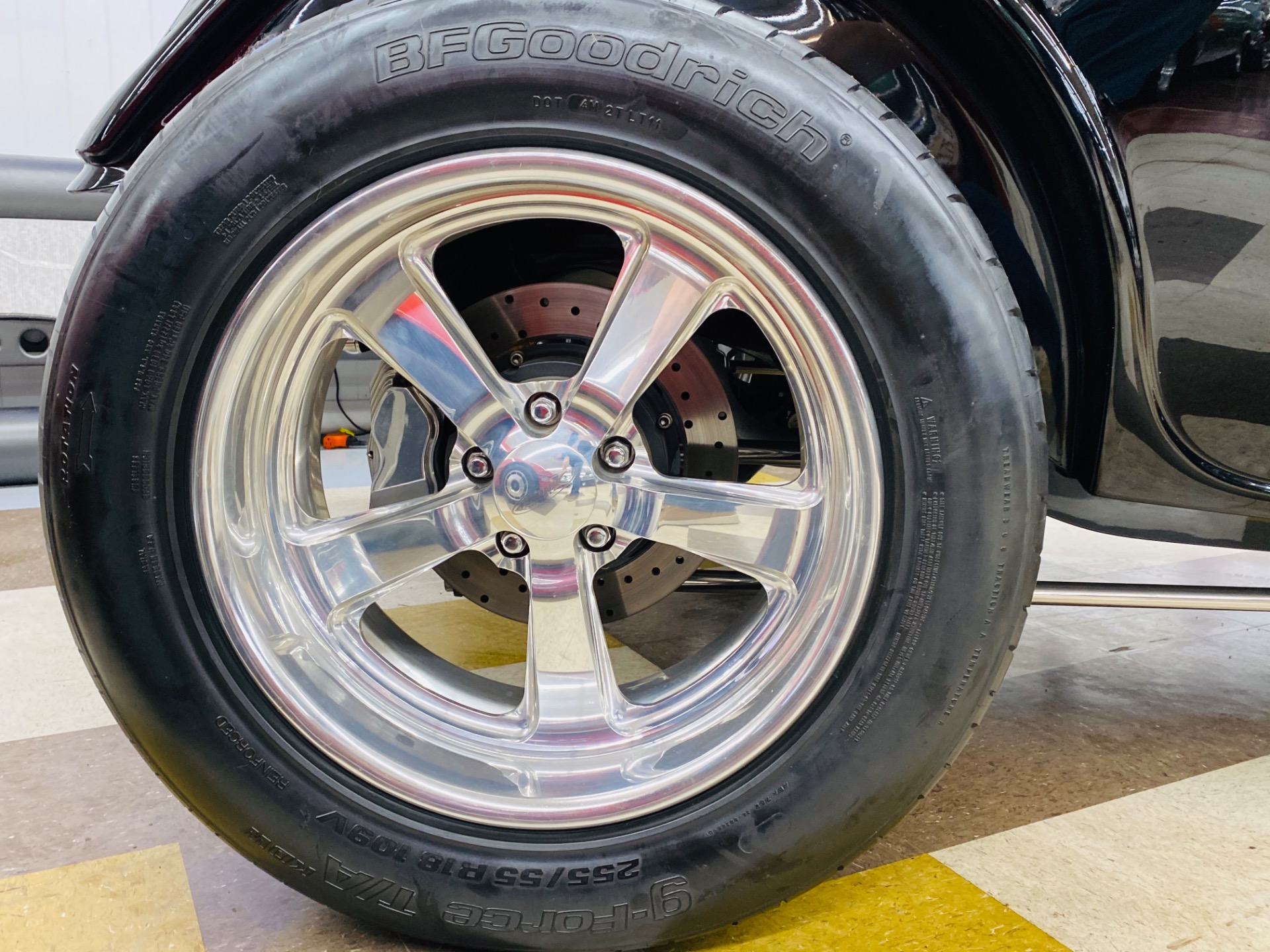 Used 1933 Ford Hot Rod / Street Rod -PRICE DROPPED!!!- LS1 V8 - PAUL ATKINS CUSTOM INTERIOR- SEE VIDEO | Mundelein, IL