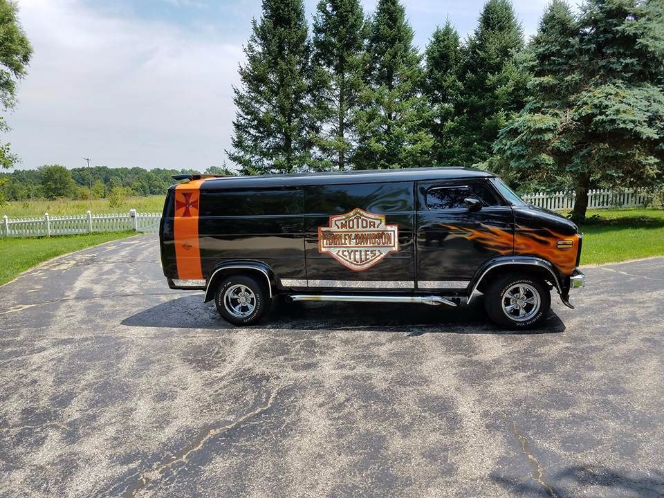 Used 1977 Chevrolet Van Custom G20 -ONE OF A KIND- 8 INCH CHOP TOP - PETE JACKSON GEAR DRIVE | Mundelein, IL