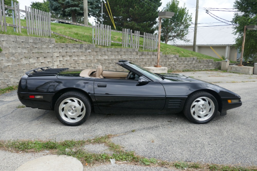 Used 1992 Chevrolet Corvette -CONVERTIBLE SUMMER FUN-AFFORDABLE MODERN CLASSIC-SEE VIDEO | Mundelein, IL