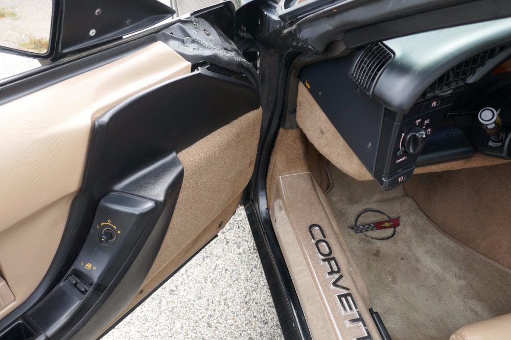 Used 1992 Chevrolet Corvette -CONVERTIBLE SUMMER FUN-AFFORDABLE MODERN CLASSIC-SEE VIDEO | Mundelein, IL