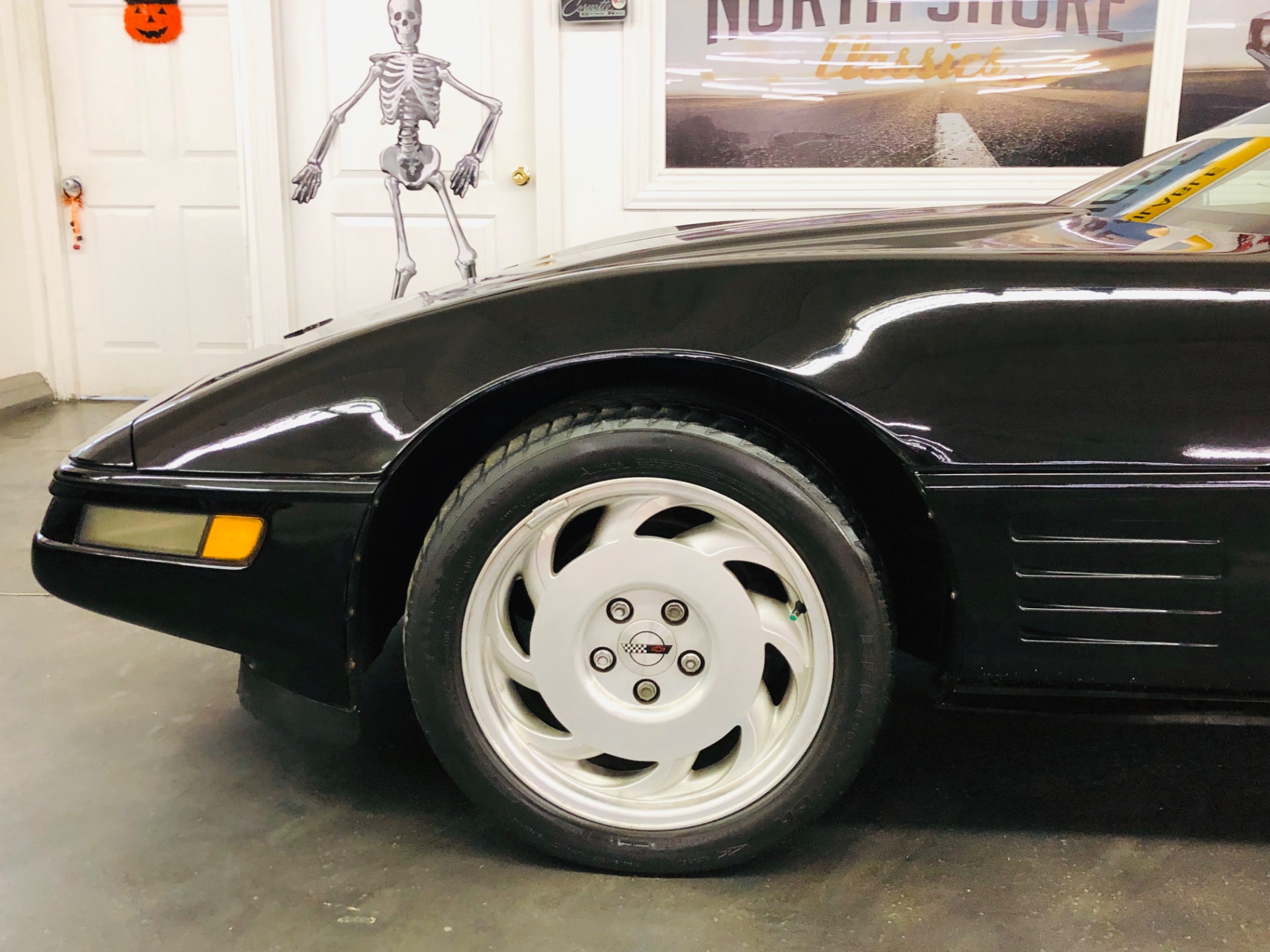 Used 1992 Chevrolet Corvette -CONVERTIBLE SUMMER FUN-AFFORDABLE MODERN CLASSIC-SEE VIDEO | Mundelein, IL