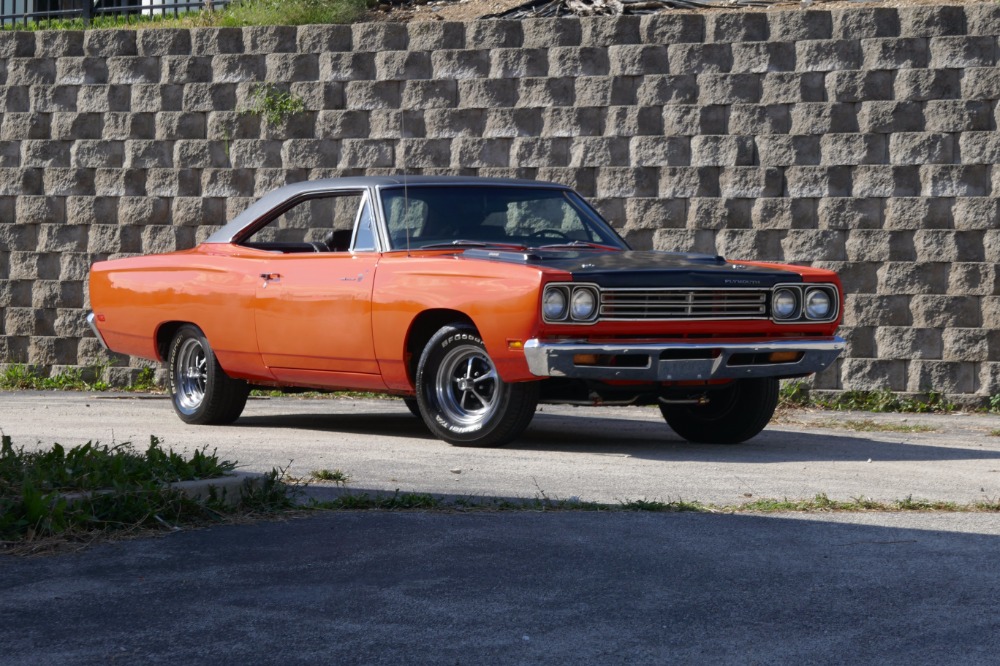 Used 1969 Plymouth Road Runner -REAL H CODE 383-HEMI ORANGE-SOLID MOPAR-AIR GRABBER-SEE VIDEO | Mundelein, IL