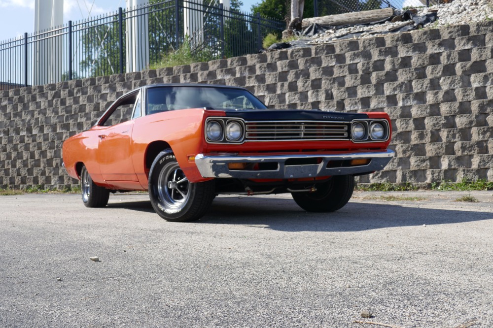 Used 1969 Plymouth Road Runner -REAL H CODE 383-HEMI ORANGE-SOLID MOPAR-AIR GRABBER-SEE VIDEO | Mundelein, IL
