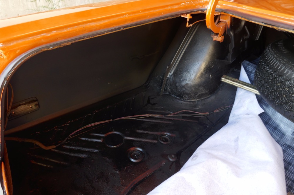 Used 1969 Plymouth Road Runner -REAL H CODE 383-HEMI ORANGE-SOLID MOPAR-AIR GRABBER-SEE VIDEO | Mundelein, IL