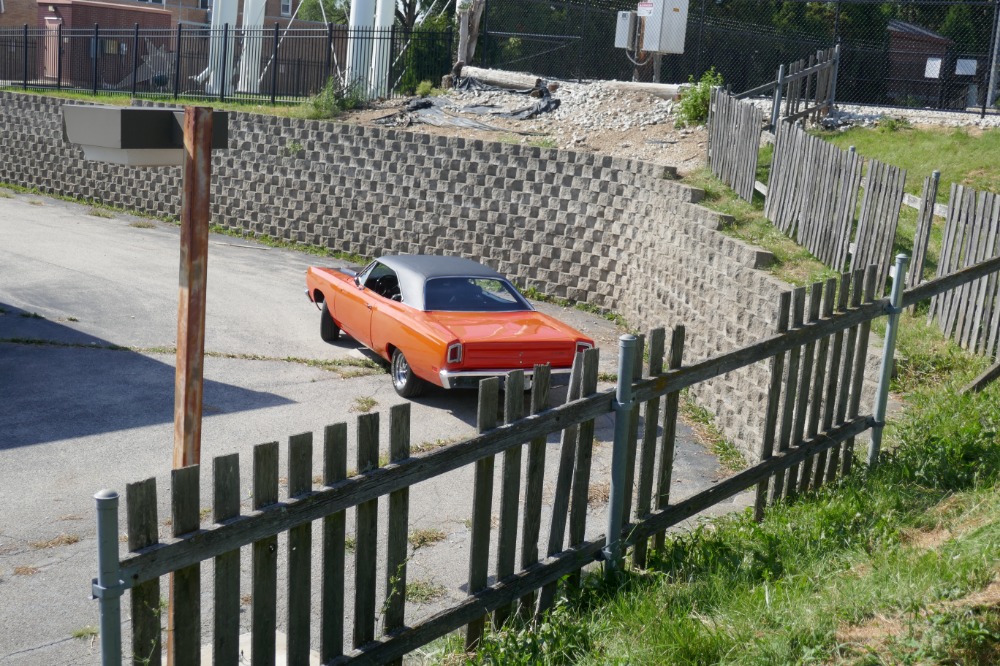 Used 1969 Plymouth Road Runner -REAL H CODE 383-HEMI ORANGE-SOLID MOPAR-AIR GRABBER-SEE VIDEO | Mundelein, IL