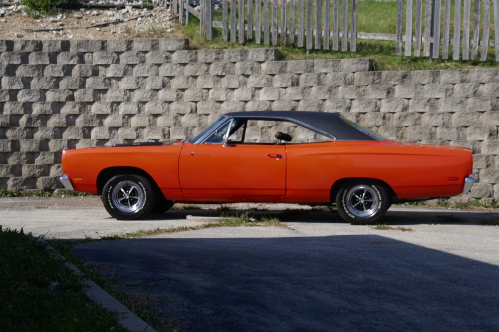 Used 1969 Plymouth Road Runner -REAL H CODE 383-HEMI ORANGE-SOLID MOPAR-AIR GRABBER-SEE VIDEO | Mundelein, IL