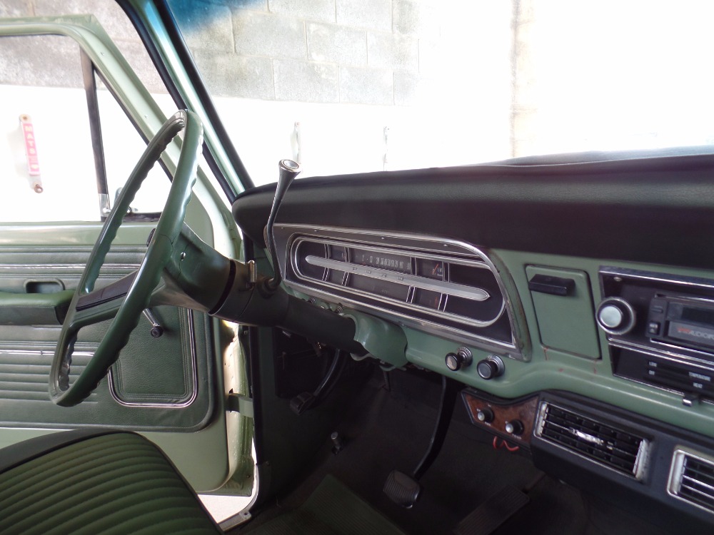 Used 1971 Ford F250 -CALIFORNIA SPORT CUSTOM-CLASSIC- HEFTY 390 V8 - CAMPER SPECIAL- SEE VIDEO | Mundelein, IL