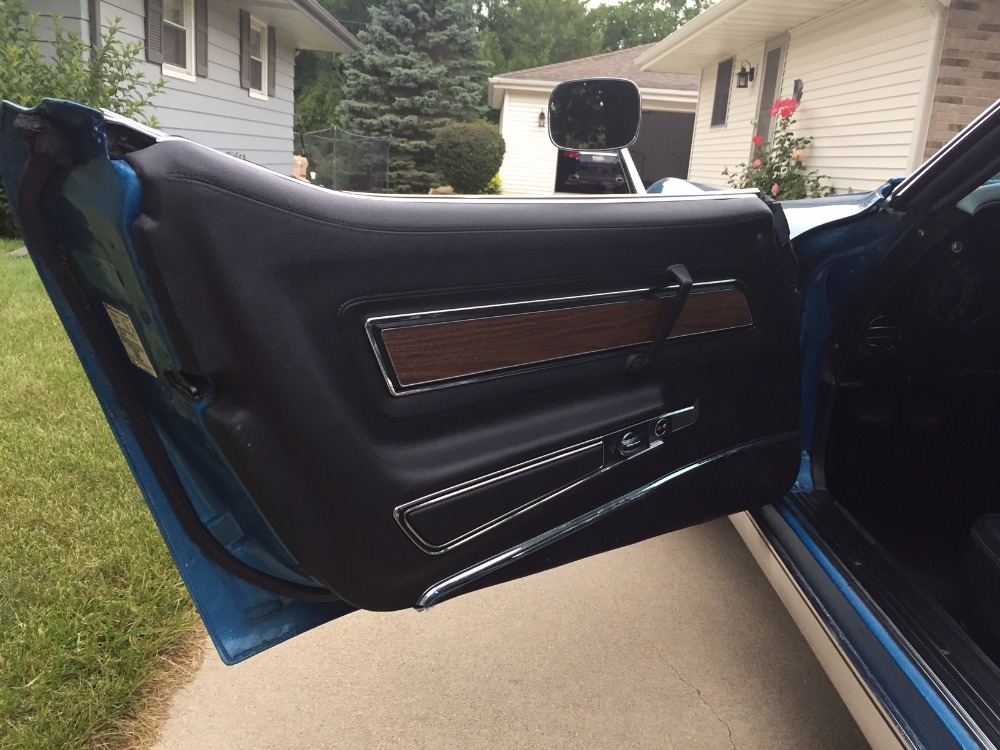 Used 1974 Chevrolet Corvette -WELL MAINTAINED 4SPEED STINGRAY- T-TOPS- SUMMER CAR | Mundelein, IL