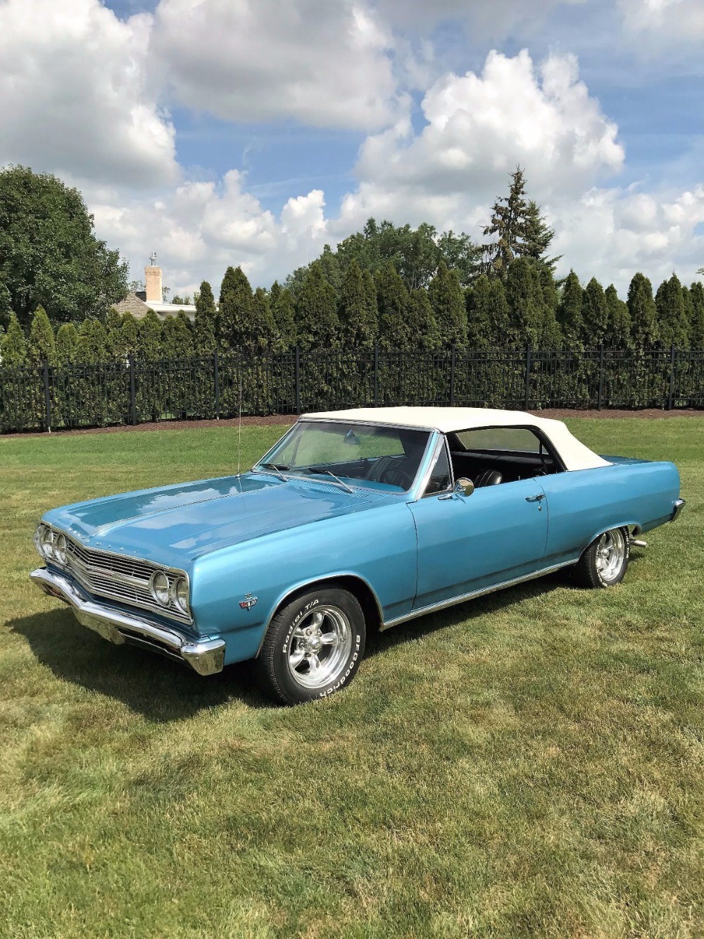 Used 1965 Chevrolet Chevelle Malibu-Summer Fun-Great color combination- Very Reliable- | Mundelein, IL