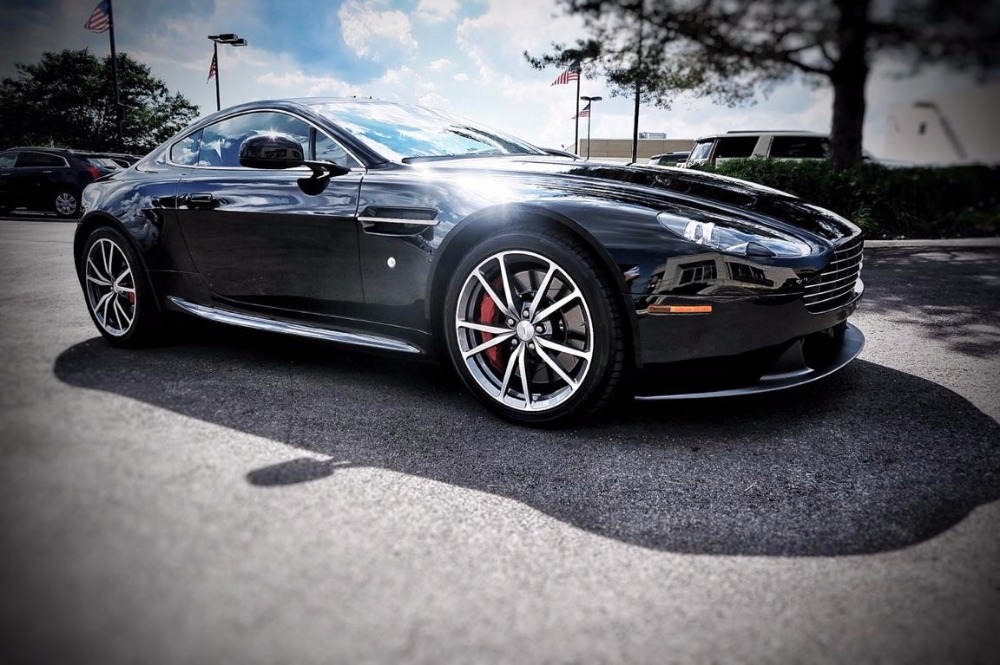 Used 2013 Aston Martin Vantage -4.7 L V8/ 6-SPEED MANUAL - COUPE W/ LOW MILES | Mundelein, IL
