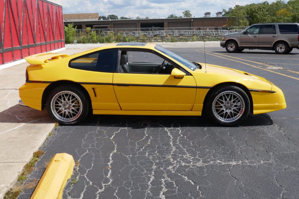 Used 1987 Pontiac Fiero -GT- 3.8 L/ 5-SPEED- SUPERCHARGED V6- SEE VIDEO | Mundelein, IL