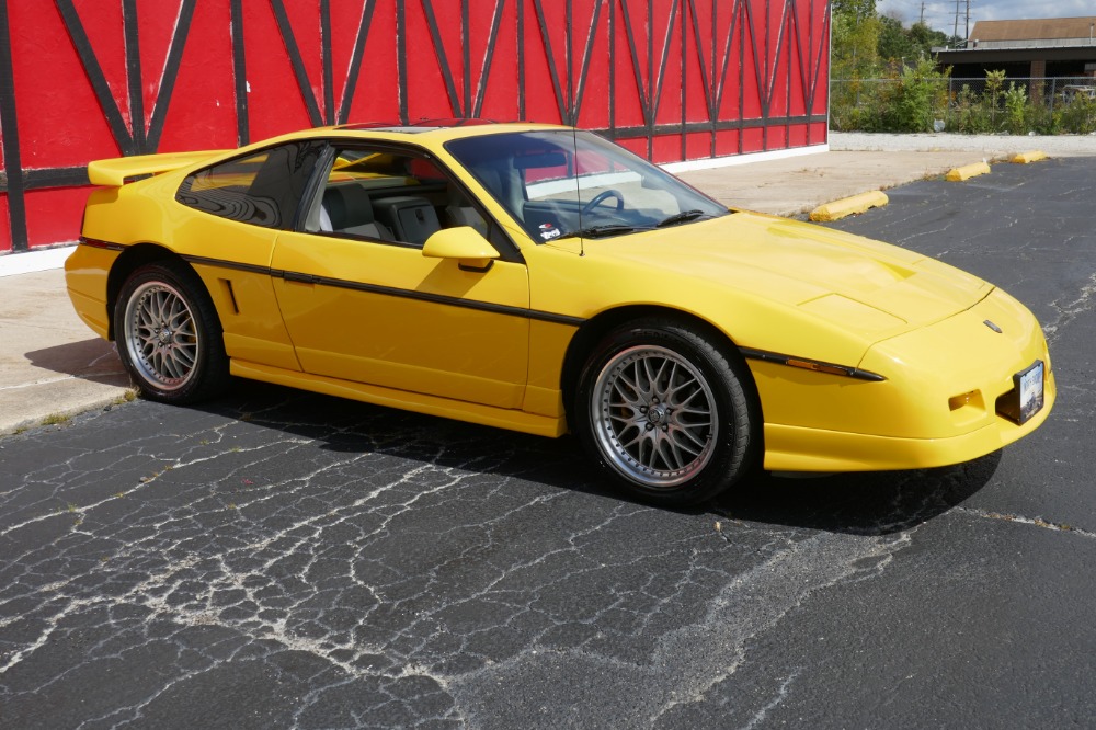 Used 1987 Pontiac Fiero -GT- 3.8 L/ 5-SPEED- SUPERCHARGED V6- SEE VIDEO | Mundelein, IL