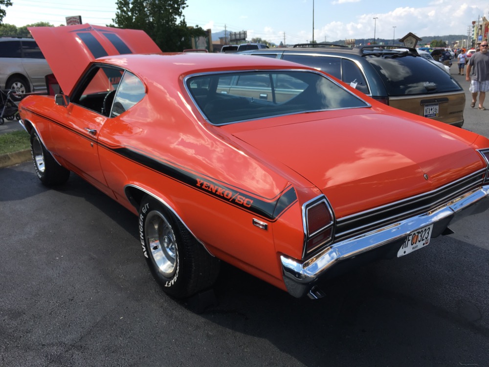 Used 1969 Chevrolet Chevelle -BIG BLOCK 454-YENKO TRIBUTE-HUGGER ORANGE NEW PAINT-FREE DELIVERY- | Mundelein, IL