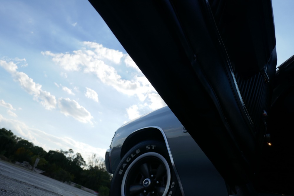 Used 1971 Chevrolet Chevelle -SS-CORTEZ SILVER-NUMBERS MATCHING-BIG BLOCK-4 SPD with AC- | Mundelein, IL