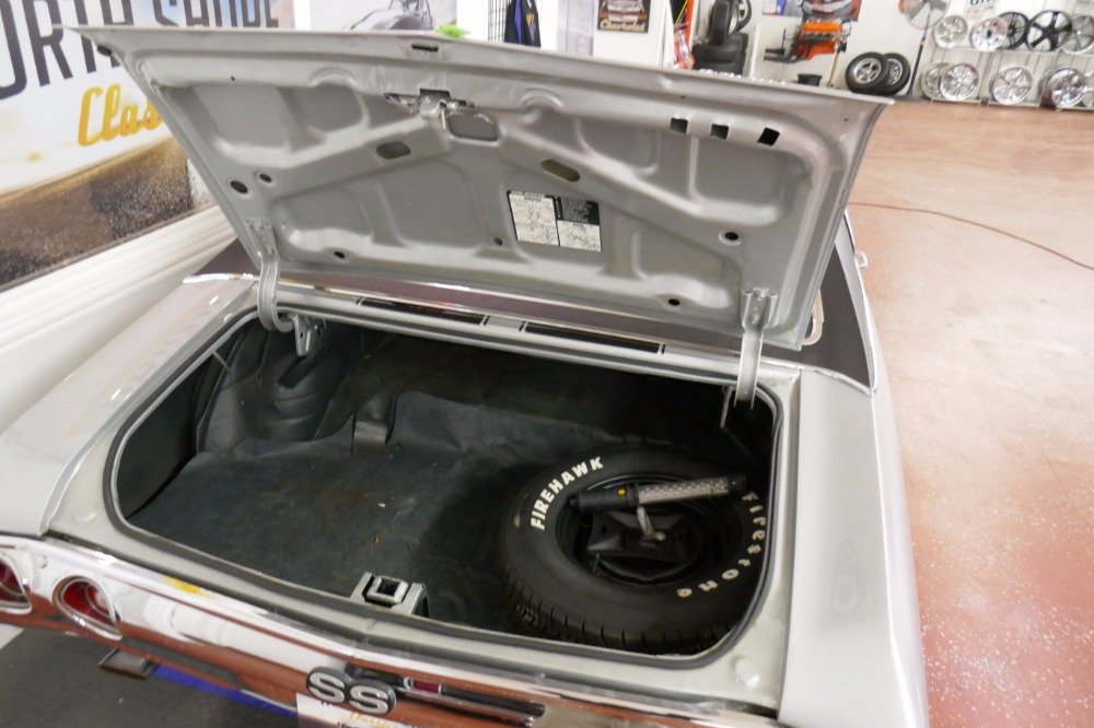 Used 1971 Chevrolet Chevelle -SS-CORTEZ SILVER-NUMBERS MATCHING-BIG BLOCK-4 SPD with AC- | Mundelein, IL