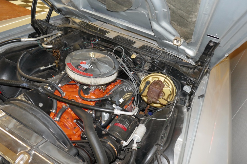 Used 1971 Chevrolet Chevelle -SS-CORTEZ SILVER-NUMBERS MATCHING-BIG BLOCK-4 SPD with AC- | Mundelein, IL