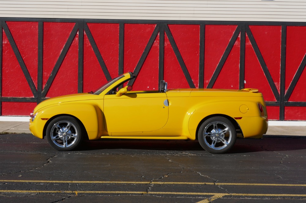 Used 2005 Chevrolet SSR -FUTURE COLLECTABLE- | Mundelein, IL