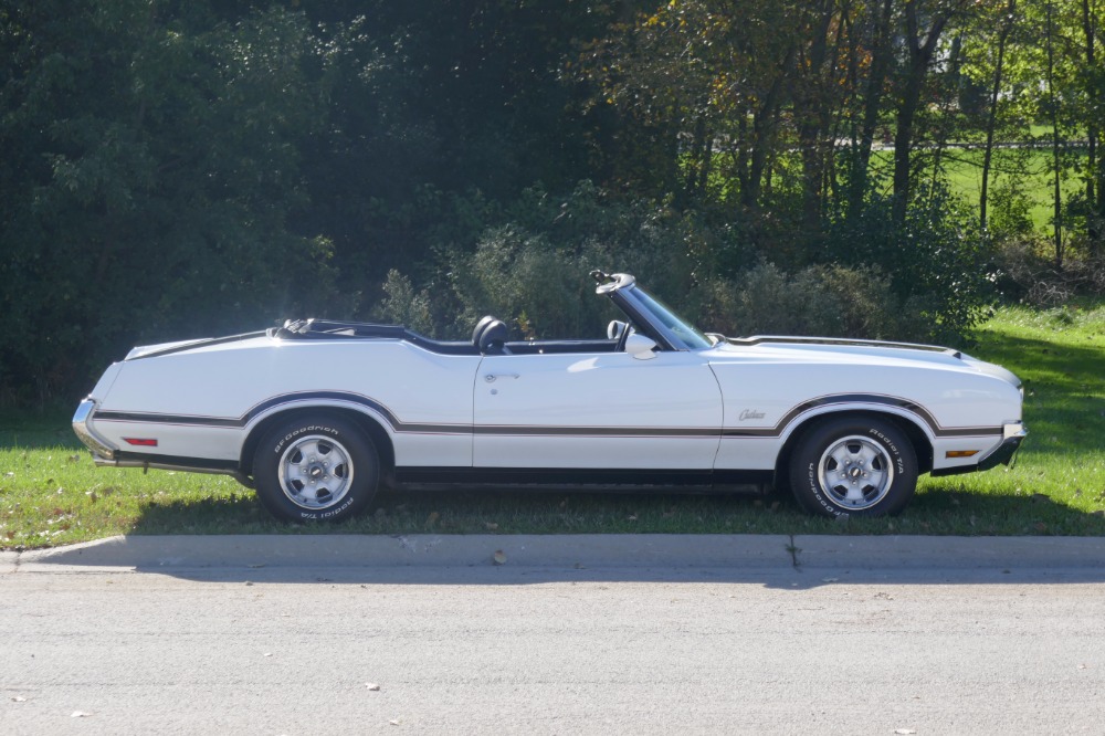 Used 1970 Oldsmobile Cutlass -RARE- CONVERTIBLE- 1 OF 60 EVER BUILT- REAL Y74 PACE CAR-SEE VIDEO | Mundelein, IL