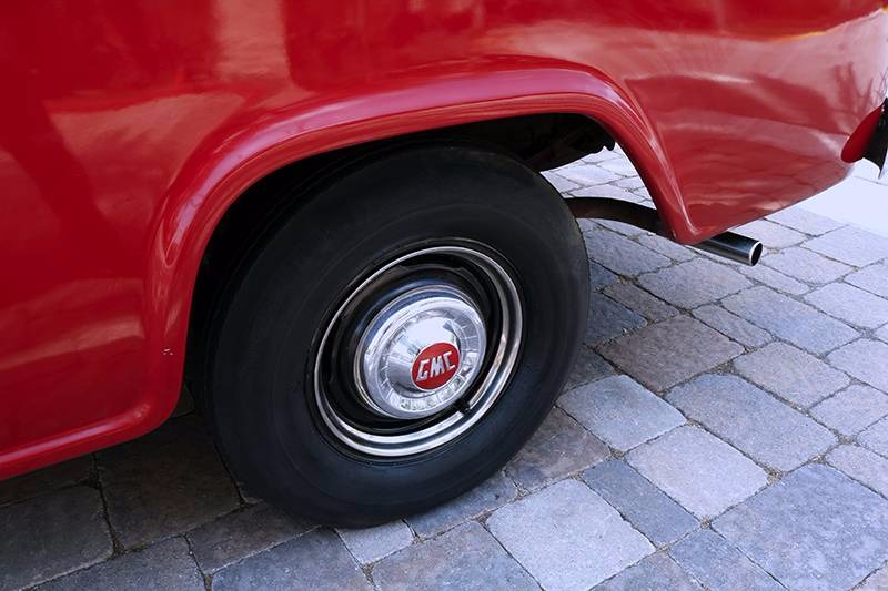 Used 1956 GMC Suburban -DELUXE 100 SERIES-CALIFORNIA CLASSIC-WITH LOW MILES-RESTORED CONDITION- | Mundelein, IL