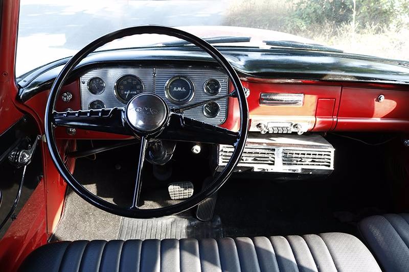 Used 1956 GMC Suburban -DELUXE 100 SERIES-CALIFORNIA CLASSIC-WITH LOW MILES-RESTORED CONDITION- | Mundelein, IL
