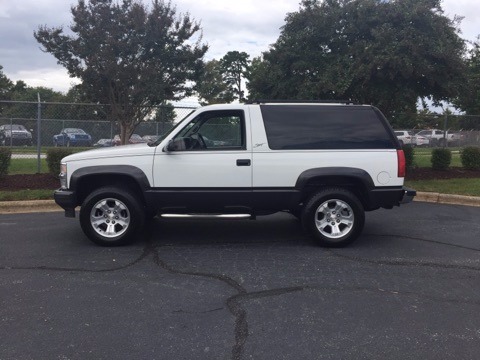 Used 1998 Chevrolet Tahoe -4 WHEEL DRIVE SUV-LEATHER INTERIOR-FROM NORTH CAROLINA-CLEAN CLEAN- | Mundelein, IL