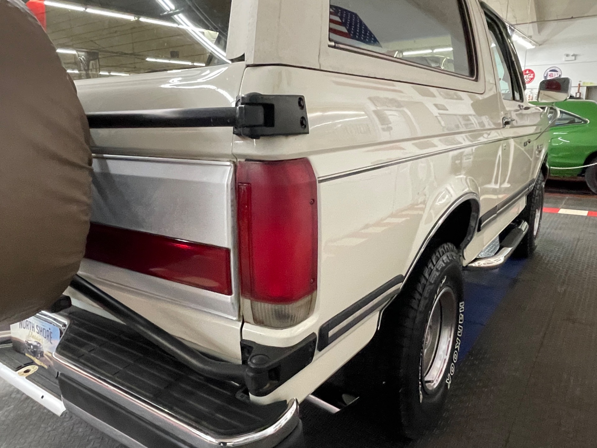 Used 1987 Ford Bronco -XLT- 4X4- 302CI /AUTOMATIC-LOW MILES FROM NORTH CAROLINA - SEE VIDEO | St. Petersburg, FL