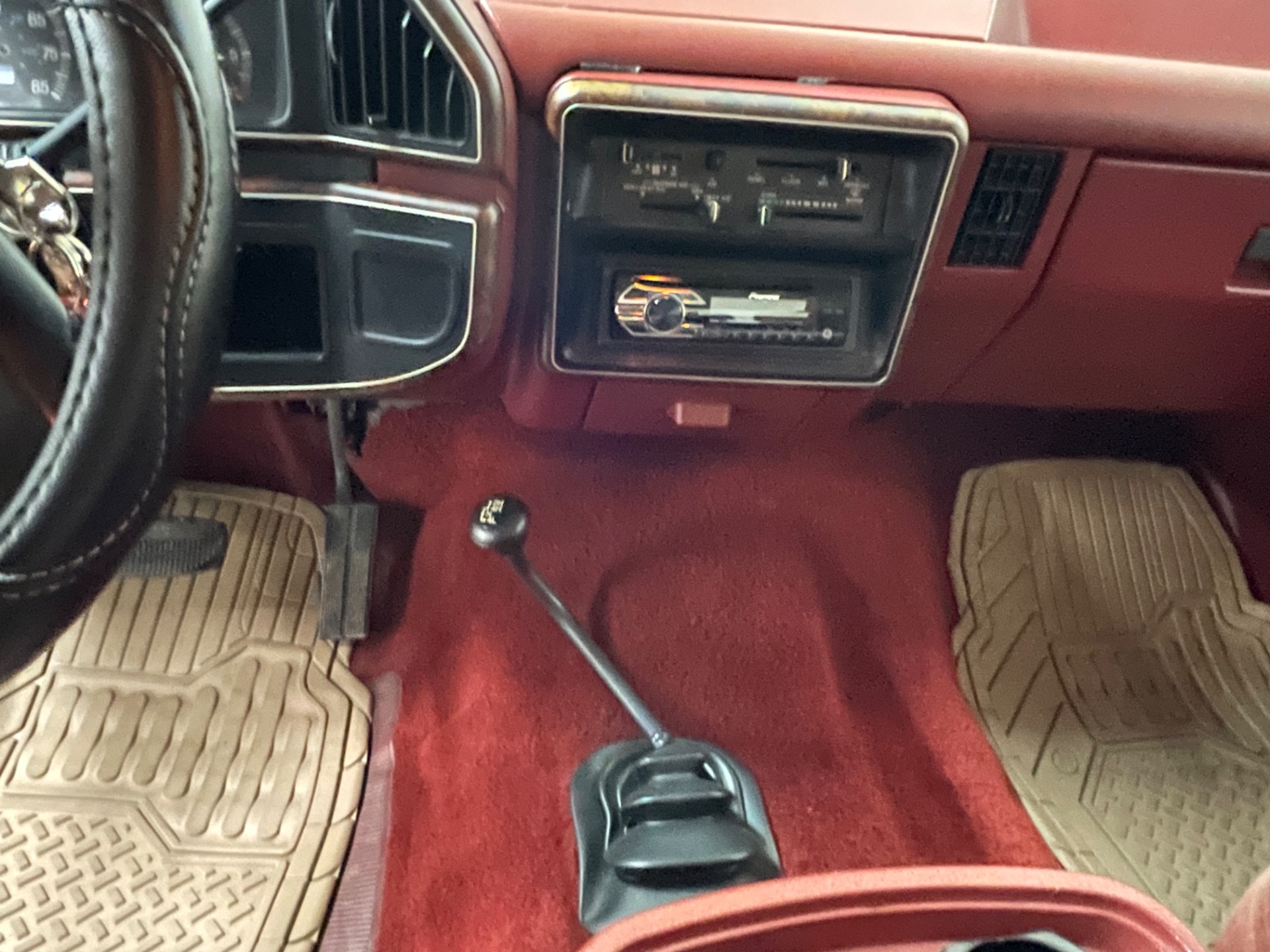 Used 1987 Ford Bronco -XLT- 4X4- 302CI /AUTOMATIC-LOW MILES FROM NORTH CAROLINA - SEE VIDEO | St. Petersburg, FL