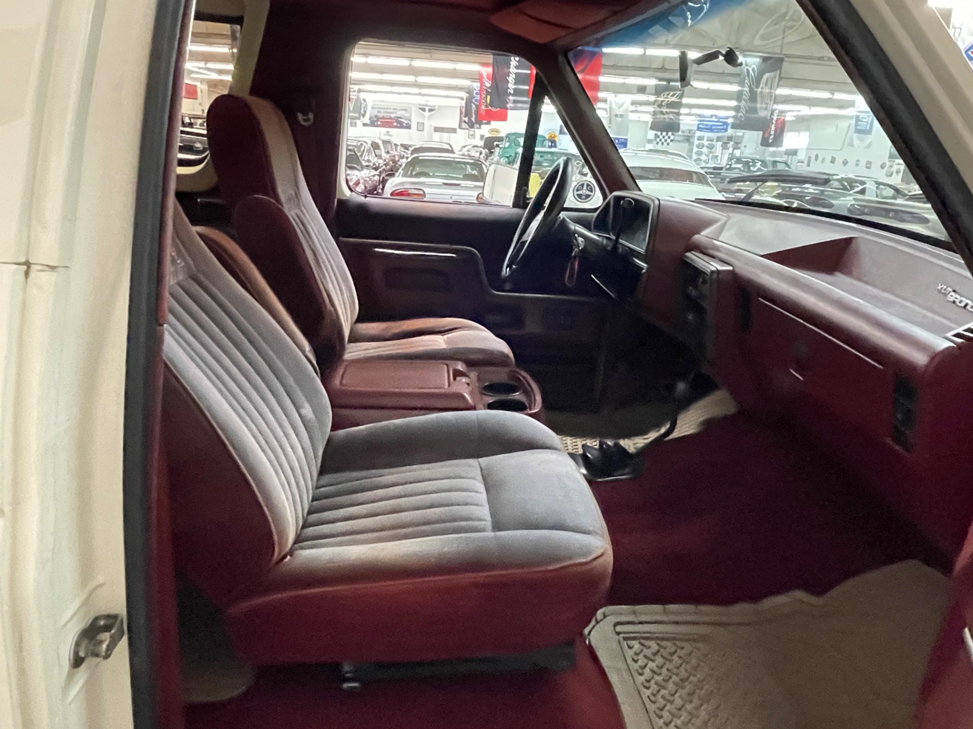 Used 1987 Ford Bronco -XLT- 4X4- 302CI /AUTOMATIC-LOW MILES FROM NORTH CAROLINA - SEE VIDEO | St. Petersburg, FL