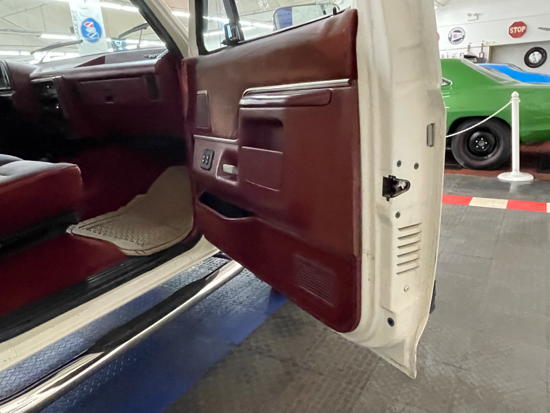 Used 1987 Ford Bronco -XLT- 4X4- 302CI /AUTOMATIC-LOW MILES FROM NORTH CAROLINA - SEE VIDEO | St. Petersburg, FL