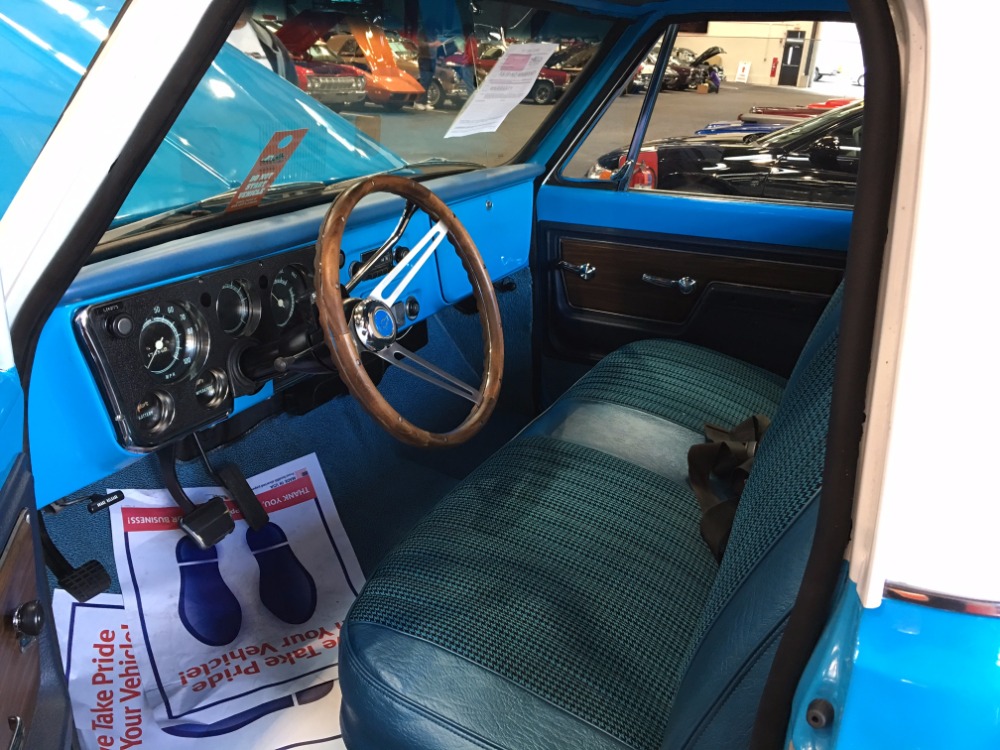Used 1972 Chevrolet Pickup C10-SUPER CHEYENNE PICK-UP-FRAME OFF RESTORED-FROM NORTH CAROLINA-LOW MILES | Mundelein, IL