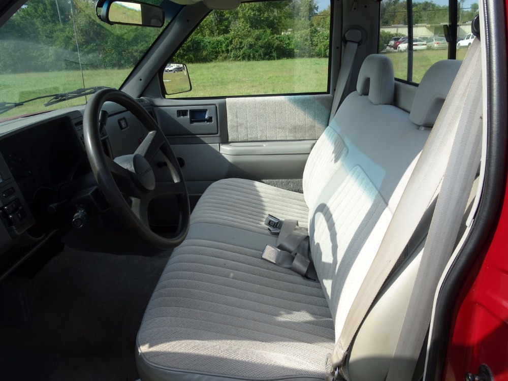 Used 1992 Chevrolet Pickup -S10-1 OWNER TRUCK-SHORTBED-4X4-4.3 L V6 ACTUAL MILES-NORTH CAROLINA- | Mundelein, IL