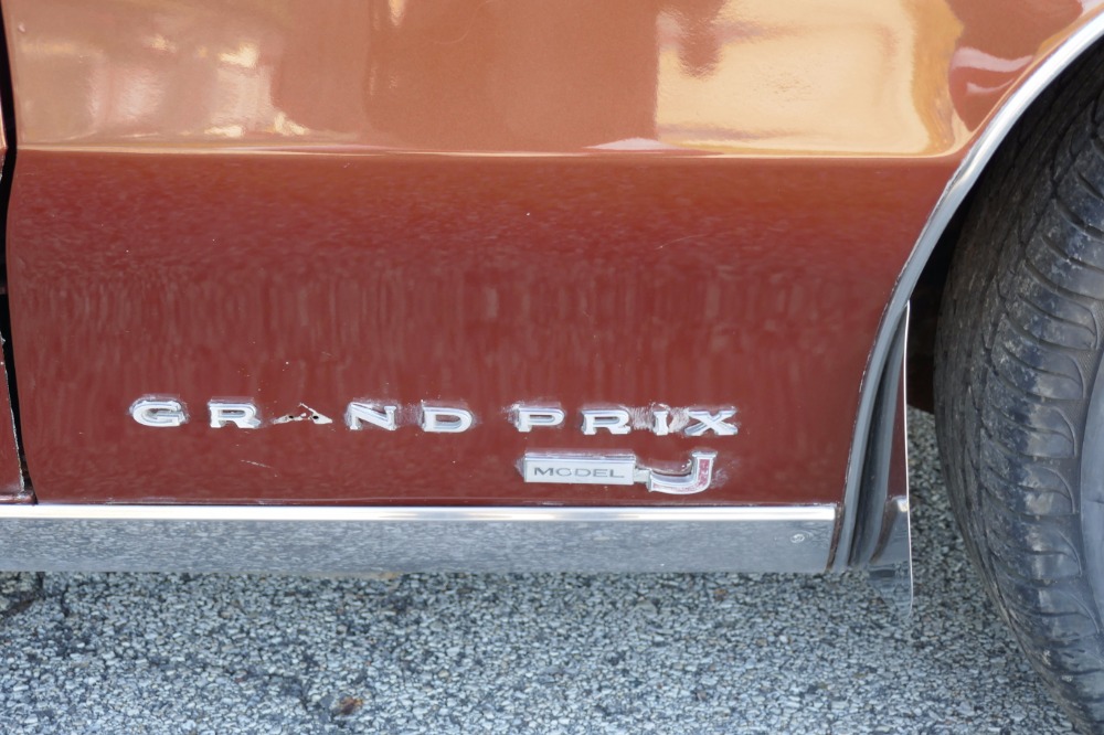 Used 1969 Pontiac Grand Prix -ORIGINAL PAINT -NUMBERS MATCHING-SURVIVOR- ALWAYS FAMILY OWNED  -SEE VIDEO | Mundelein, IL