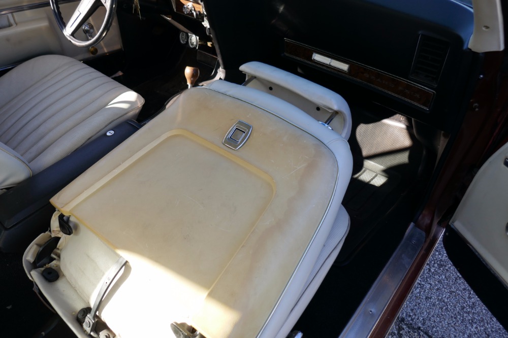 Used 1969 Pontiac Grand Prix -ORIGINAL PAINT -NUMBERS MATCHING-SURVIVOR- ALWAYS FAMILY OWNED  -SEE VIDEO | Mundelein, IL
