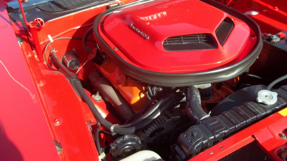 Used 1970 Plymouth Barracuda/Cuda - 440 4-SPEED 6-PACK -SHAKER HOOD-SHOW QUALITY- V-CODE NUT AND BOLT RESTO | Mundelein, IL