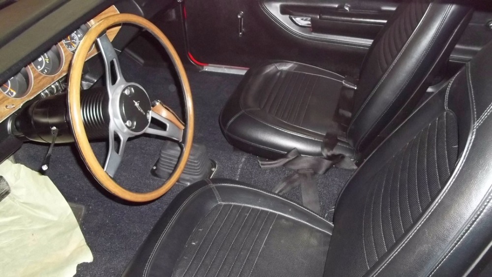 Used 1970 Plymouth Barracuda/Cuda - 440 4-SPEED 6-PACK -SHAKER HOOD-SHOW QUALITY- V-CODE NUT AND BOLT RESTO | Mundelein, IL