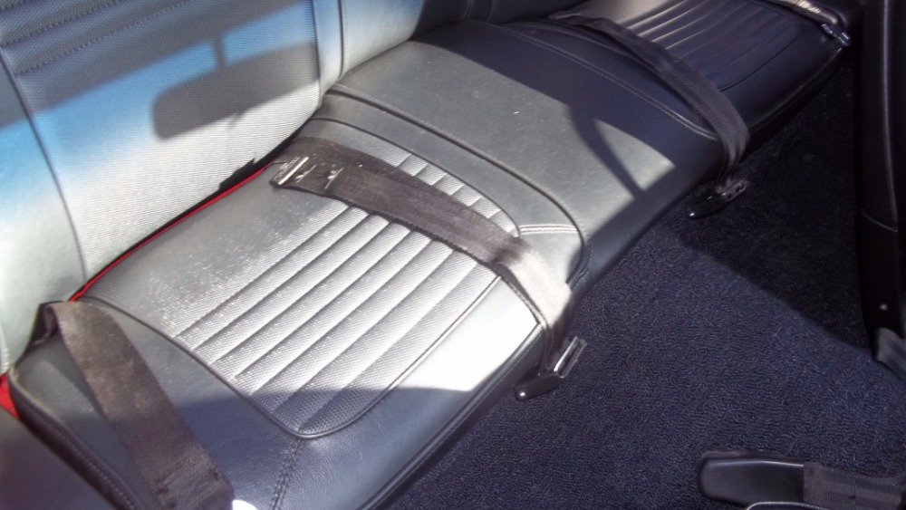 Used 1970 Plymouth Barracuda/Cuda - 440 4-SPEED 6-PACK -SHAKER HOOD-SHOW QUALITY- V-CODE NUT AND BOLT RESTO | Mundelein, IL