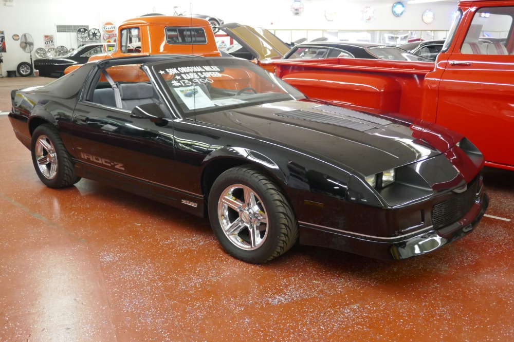 Used 1985 Chevrolet Camaro -IROC Z28-T-TOPS/ 5 SPD-LOW  MILES - SEE VIDEO | Mundelein, IL