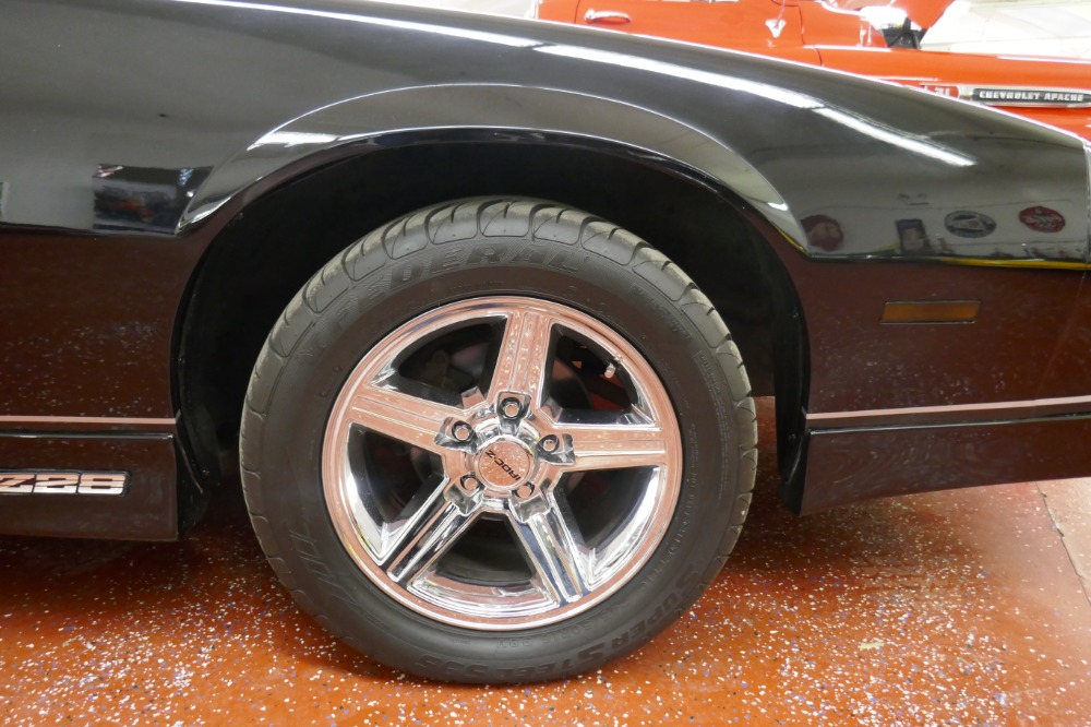 Used 1985 Chevrolet Camaro -IROC Z28-T-TOPS/ 5 SPD-LOW  MILES - SEE VIDEO | Mundelein, IL