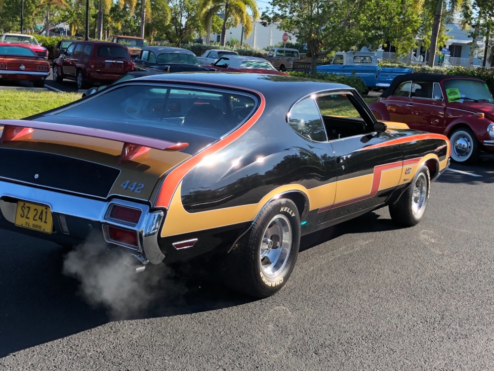 Used 1971 Oldsmobile 442 -W-30 CODE-1 OWNER CAR W/ 19K ORIGINAL MILES-FACTORY 19/19 CODE- SEE VIDEO | Mundelein, IL