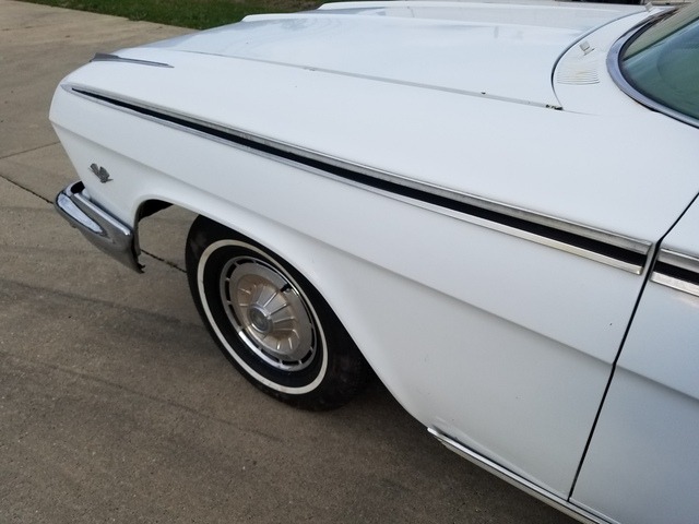 Used 1962 Chevrolet Impala -ANNIVERSARY GOLD HARDTOP COUPE-DRIVE AND RESTORE | Mundelein, IL