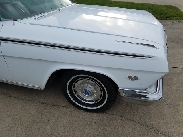 Used 1962 Chevrolet Impala -ANNIVERSARY GOLD HARDTOP COUPE-DRIVE AND RESTORE | Mundelein, IL