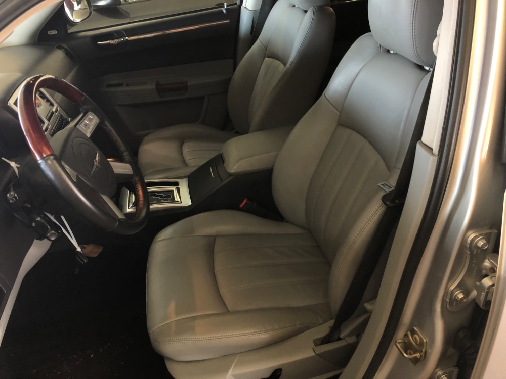 Used 2006 Dodge Magnum -AWD- 300C STYLING- 5.7 L HEMI - WAGON | Mundelein, IL
