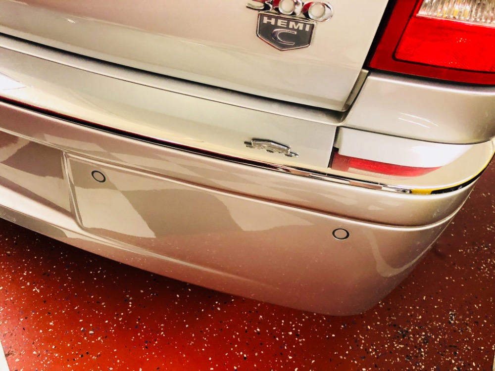 Used 2006 Dodge Magnum -AWD- 300C STYLING- 5.7 L HEMI - WAGON | Mundelein, IL