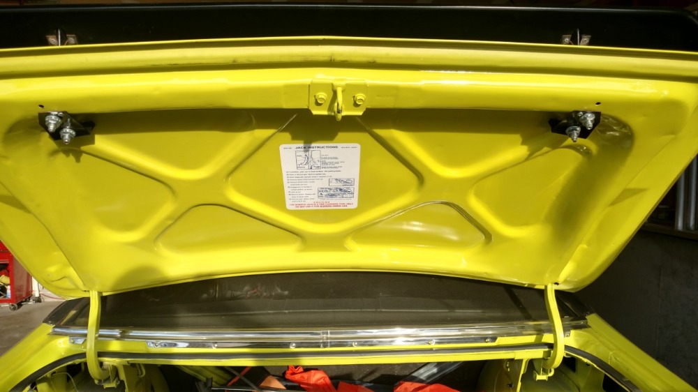 Used 1970 Plymouth Duster -RESTORED WITH 360 AND 4 SPEED PISTOL GRIP- | Mundelein, IL
