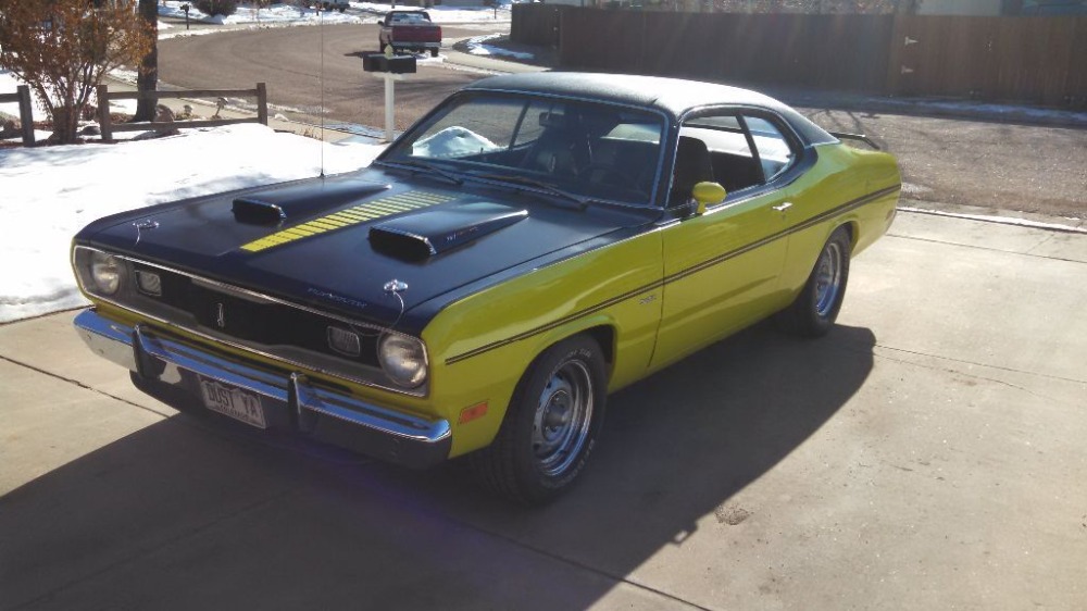 Used 1970 Plymouth Duster -RESTORED WITH 360 AND 4 SPEED PISTOL GRIP- | Mundelein, IL