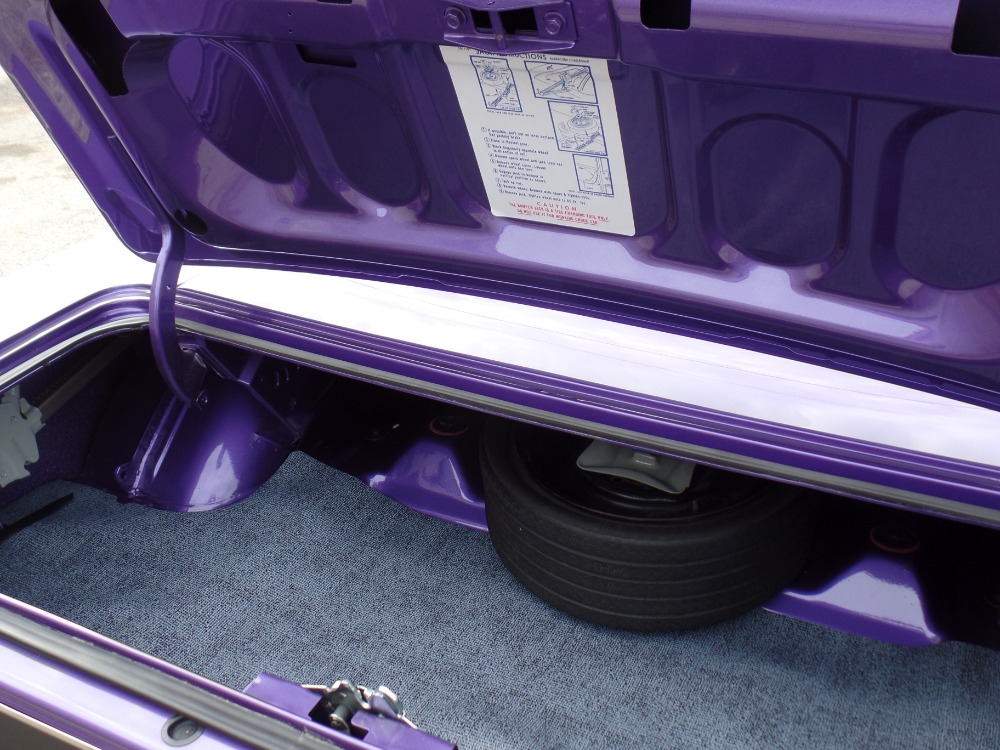 Used 1970 Plymouth Barracuda/Cuda - 2017 COMPLETE NUT AND BOLT RESTORATION- BROADCAST SHEET - SEE VIDEO | Mundelein, IL