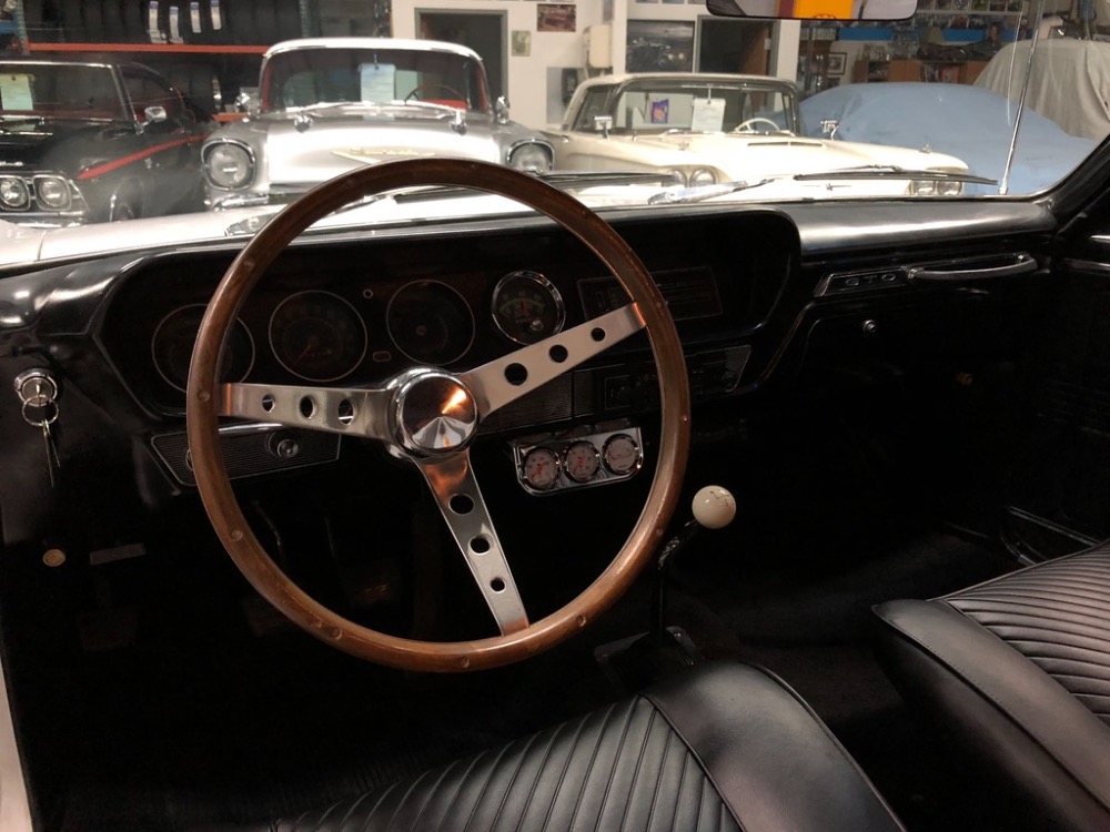 Used 1965 Pontiac GTO -389 ENGINE-4 SPEED- PHS DOCUMENTED- | Mundelein, IL