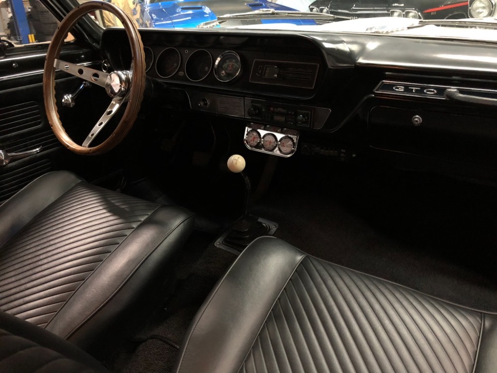 Used 1965 Pontiac GTO -389 ENGINE-4 SPEED- PHS DOCUMENTED- | Mundelein, IL